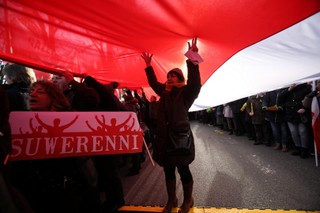 Kluby 'Gazety Polskiej' za reformą sądów. Tak było na manifestacji pod TK [GALERIA]