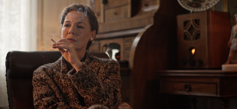 Kultowy film z Meryl Streep nie pokazał wszystkiego. Ten serial daje pełny obraz