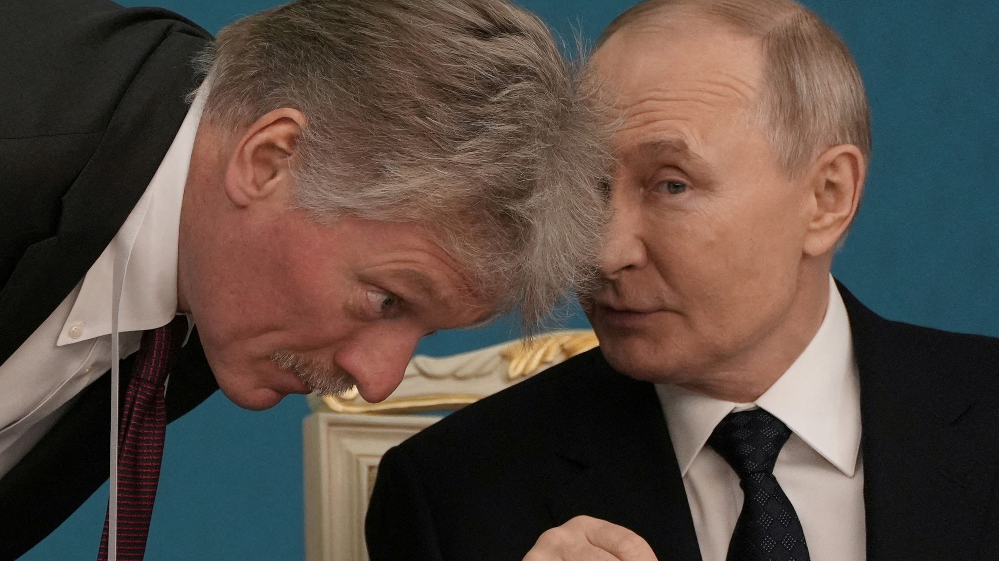 Dmitrij Peskov a Vladimir Putin