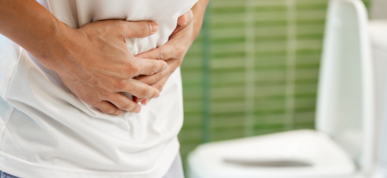 Zatrucie pokarmowe. Jak się chronić? Co robić?