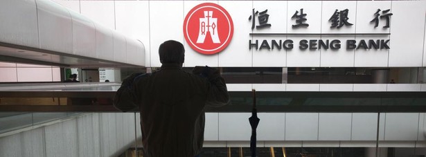 10. Bank Hang Seng (Hong Kong). Wynik ogólny: 23,9. Kapitał Tier 1 do aktywów ważonych ryzykiem: 12,2; Aktywa niepracujące do całości aktywów: 0,1; Rezerwy na straty kredytowe do aktywów niepracujących: 90,8;Depozyty do kredytów: 93,8;Efektywność (koszty do przychodów): 56,3