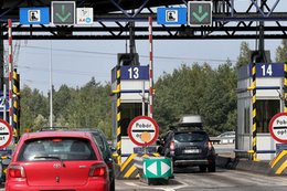 Przepisy znoszące opłaty za autostrady przeszły do ostatniego etapu. Kiedy wejdą w życie?