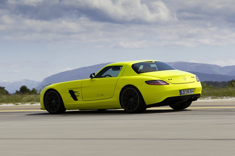 Mercedes SLS AMG E-Cell – z e-pięknem trzeba obcować