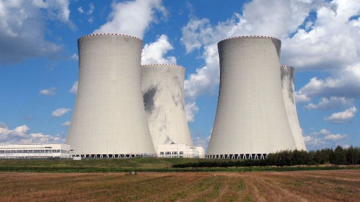 Analitycy ostrzegają: Chiny wyprzedzają USA w technologii atomowej o 15 lat