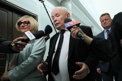 Kaczyński znów powiązał alkoholizm z płcią. "Takie słowa są szkodliwe"