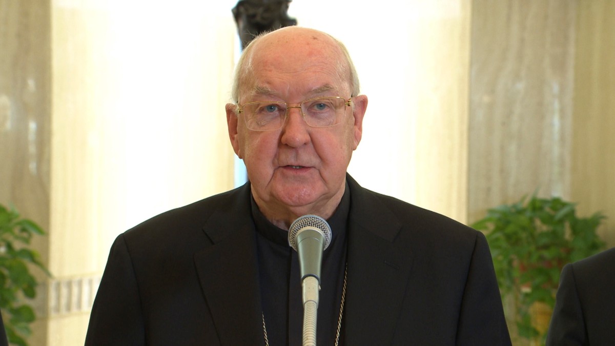 Po śmierci papieża Franciszka najważniejszą osobą w Watykanie został 77-letni kardynał Kevin Farrell.