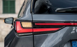 Lexus trzęsie rynkiem. Oto nowe SUV-y i gwarancja na milion kilometrów