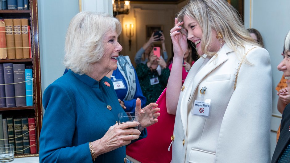 Księżna Camilla i Emerald Fennell