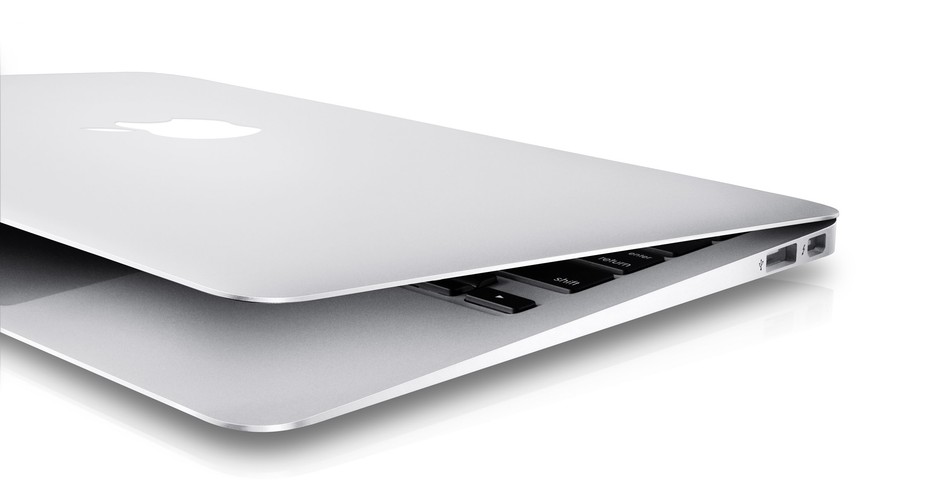 <b>2. Apple MacBook Air MD231PL/A</b>
<br><br>
Procesor:  Intel Core i5 1.8
<br>
Pamięć RAM: 4 GB
<br>
Dysk: 128 GB SSD
<br>
Przekątna ekranu: 13,3