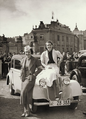 Tak motoryzowano II Rzeczpospolitą. Najlepsze FOTOGRAFIE z Narodowego Archiwum Cyfrowego