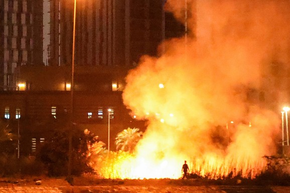 DRON UDARIO U AMERIČKU AMBASADU! Odjeknula eksplozija u Bagdadu, PVO sistemi nisu ništa mogli