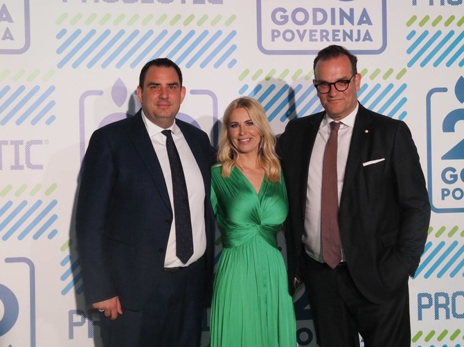 Veljko Pešić, Ivana Bojbaša, Ronald Zeliger