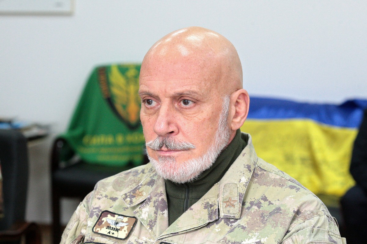 Admirał NATO Giuseppe Cavo Dragone