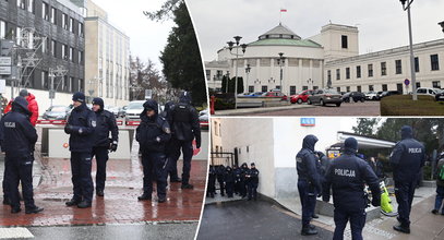 Tłum policjantów na Wiejskiej. Sejm szykuje się na przybycie Wąsika i Kamińskiego [WIDEO]