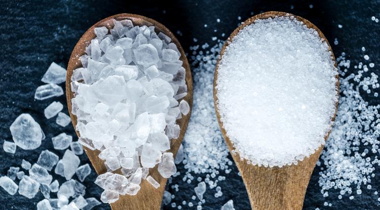 A szalámi nagyobb mennyiségű sót tartalmaz Fotó: Getty Images