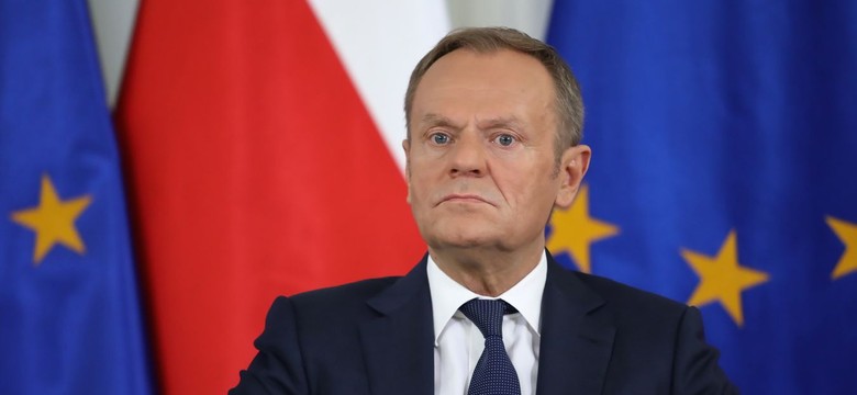 Tusk: Problemem konstytucji jest to, że do władzy doszli ludzie, którzy ją cynicznie gwałcą