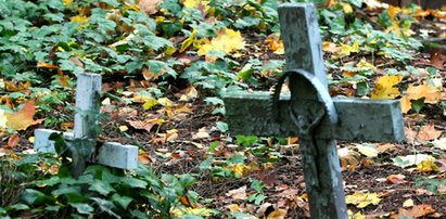 Skandal na Wyspach. Zniszczono groby polskich bohaterów