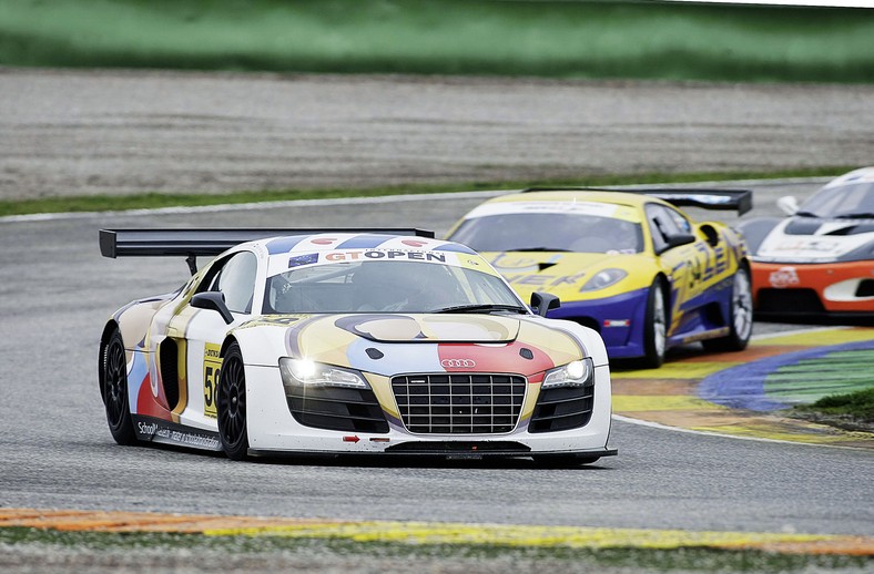 7 Audi R8 LMS wystartuje na Nürburgringu