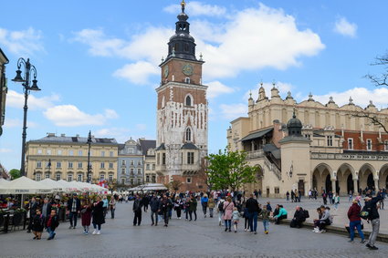 Radni zdecydowali o nocnym zakazie sprzedaży alkoholu w całym mieście. Znamy datę