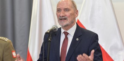 Macierewicz znów szokuje. Chcą zastraszyć jego ekspertów?