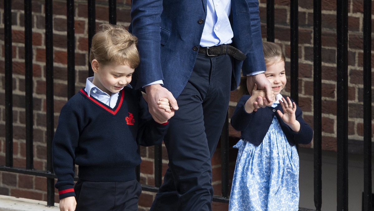 Książę William, księżniczka Charlotte i książę George 