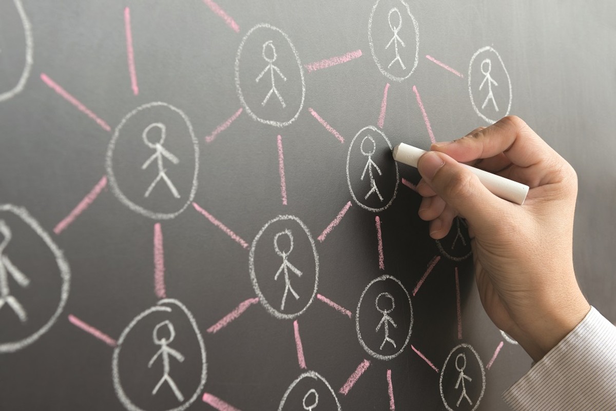 Komisja Europejska rozjaśnia zasady funkcjonowania gospodarki współpracy