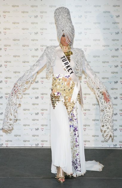 Miss Universe 2010 - uczestniczki w strojach narodowych