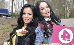 Siostry Godlewskie wyprowadzone z samolotu. Pobiły się na pokładzie?