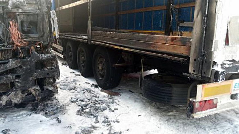 Dwie ciężarówki spłonęły w Lesznie