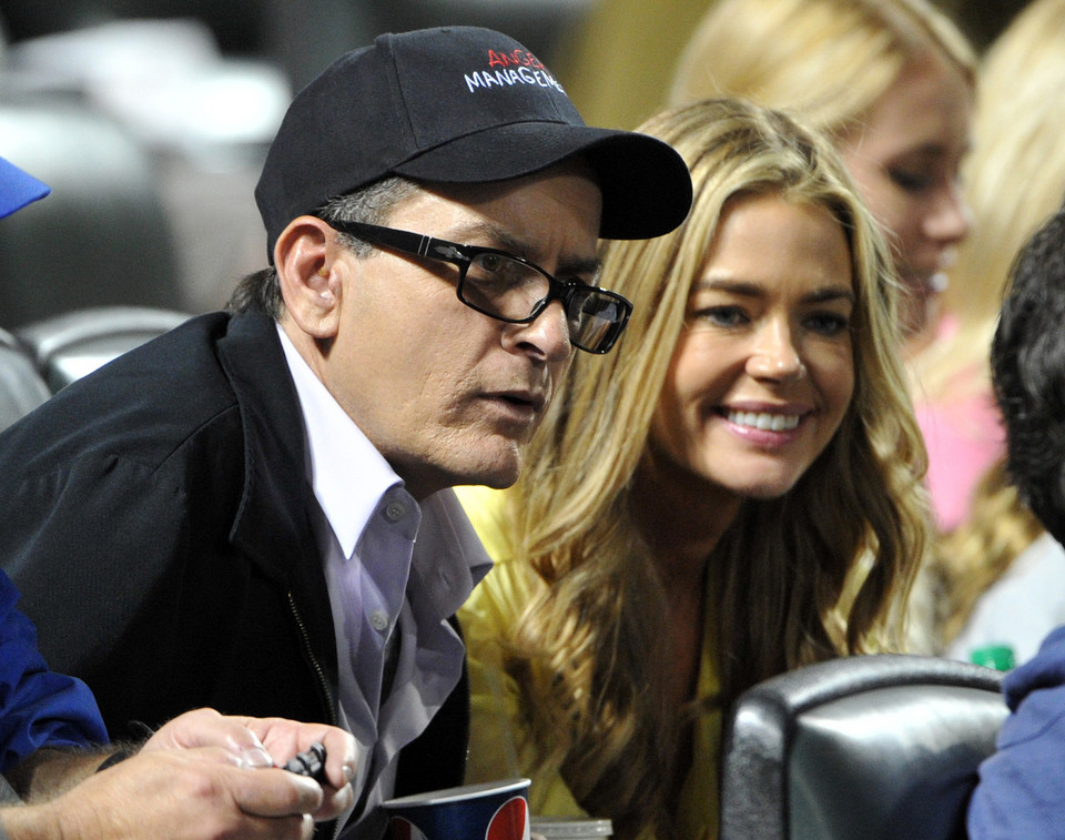 Charlie Sheen i Denise Richards