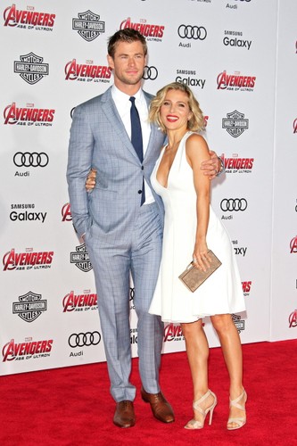Chris Hemsworth z żoną Elsą Pataky na premierze filmu 'Avengers: Czas Ultrona'