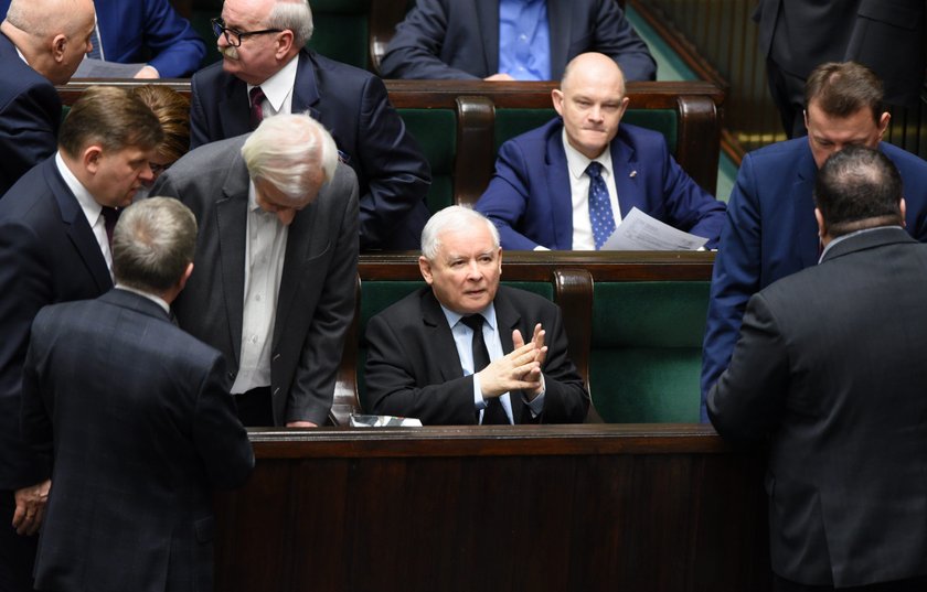 PiS będzie potrzebował koalicjanta?