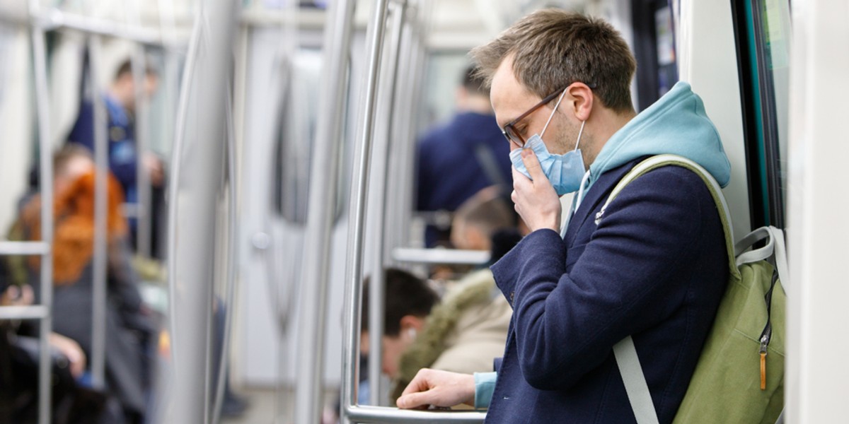 W związku z epidemią Allegro nawiązało współpracę z Generalnym Inspektoratem Sanitarnym i UOKiK. Platforma usunęła w ostatnim czasie ok. 4 tys. ofert produktów higienicznych niezgodnych z regulaminem serwisu, które m.in. naruszały interesy konsumentów.