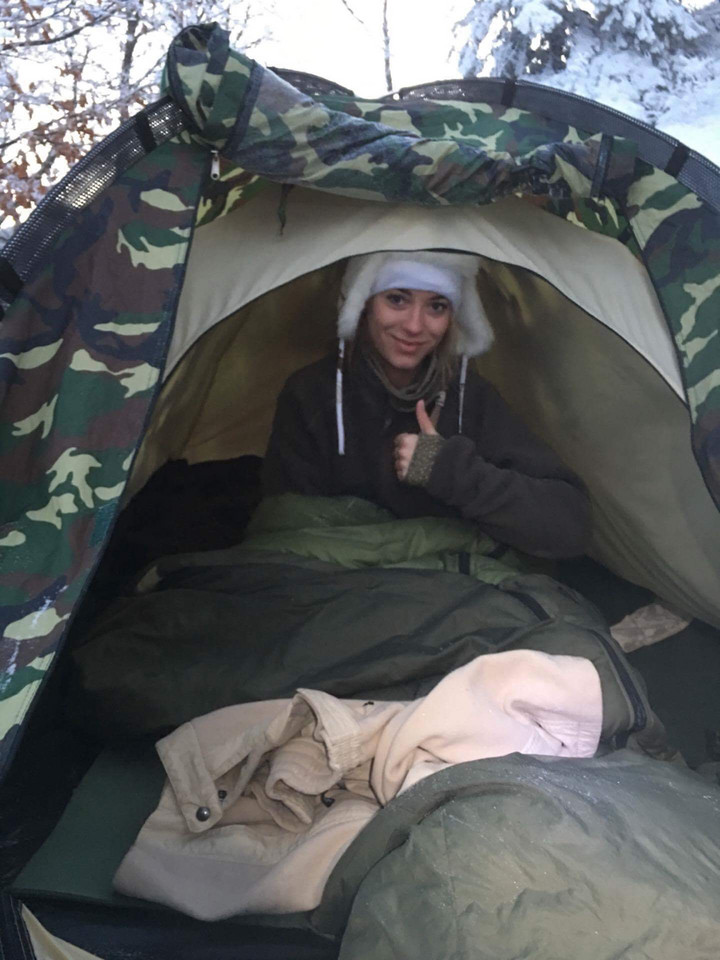 Marcelina Zawadzka na obozie przetrwania w Bieszczadach