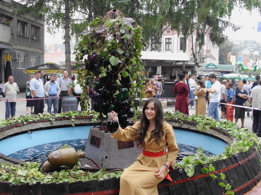 Fontana vina simbol "Župske berbe"