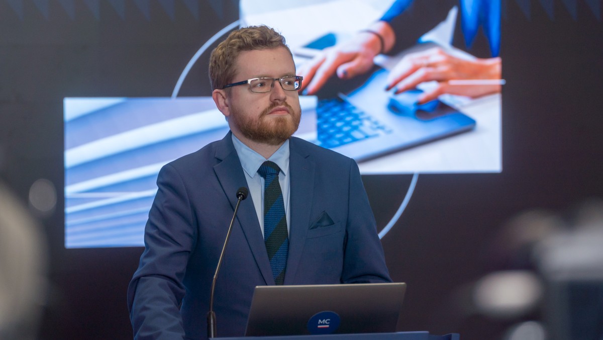 Wiceminister cyfryzacji Dariusz Standerski