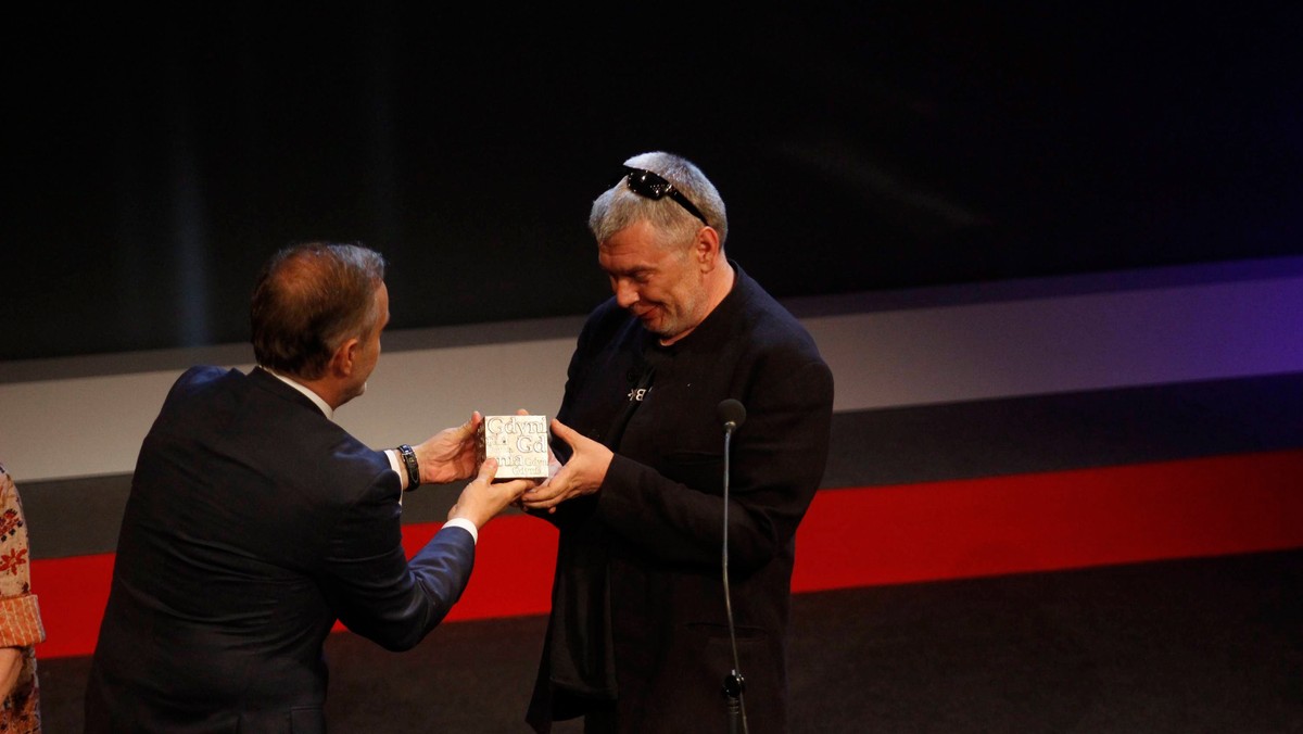 Marcin Świetlicki, Jerzy Pilch, Wojciech Nowicki i Jerzy Czech zostali laureatami tegorocznej - dziewiątej - edycji Nagrody Literackiej Gdynia. W tym roku do kategorii prozatorskiej, poetyckiej i eseistycznej dołączono kolejną - za przekład na język polski.