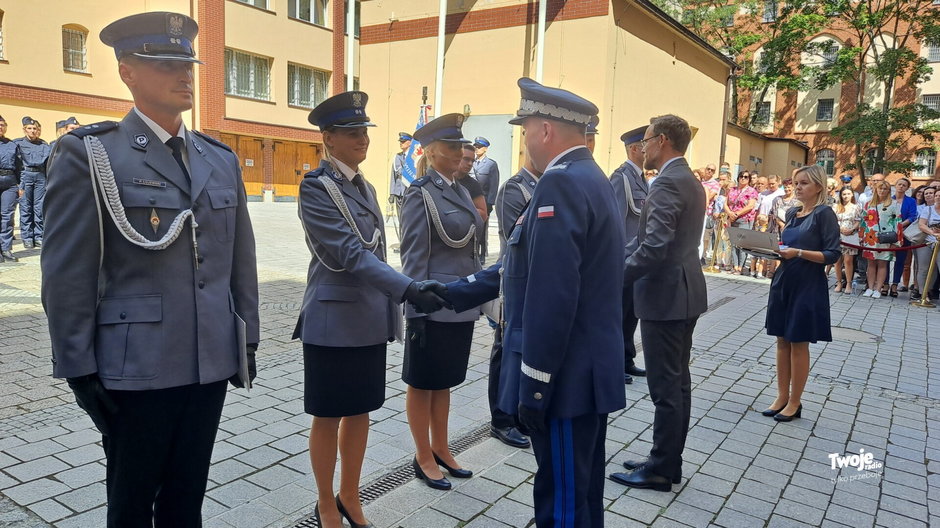 Ślubowanie nowych policjantów w Szczecinie