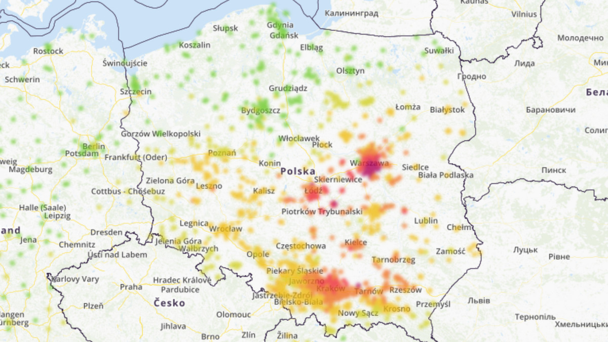 Epidemia nie odpuszcza, ulgi nie daje także smog. Dziś najbardziej dusi się stolica. Jak wygląda stan powietrza w kraju i dlaczego nie ma poprawy, pomimo zmniejszonego ruchu samochodów?