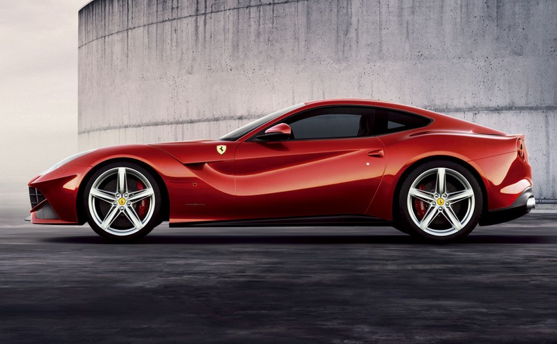 Ferrari F12 Berlinetta - 6,3-litrowe V12, które produkuje 740 KM! Ponad 117 KM z litra pojemności