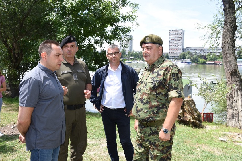Vulin i Matić sa predstavnicima Vojske Srbije