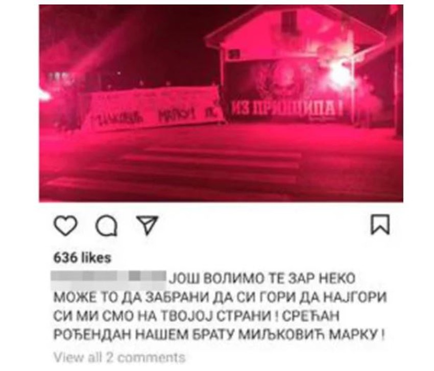 Navijači pružaju podršku uhapšenom Velji Nevolji i Marku Miljkoviću Maretu