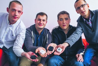 Ruszyła produkcja przyszłości. Polskie beacony mogą zrewolucjonizować handel