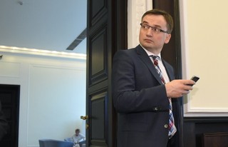 PO i Nowoczesna chcą, by marszałek Sejmu wygasił mandat poselski Ziobry