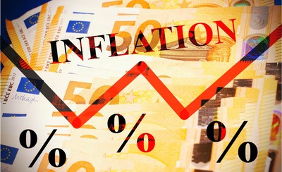 Eksperci: Wzrost ceny ropy do 90 dolarów za baryłkę podniósłby inflację o 0,2-0,5 pkt proc.