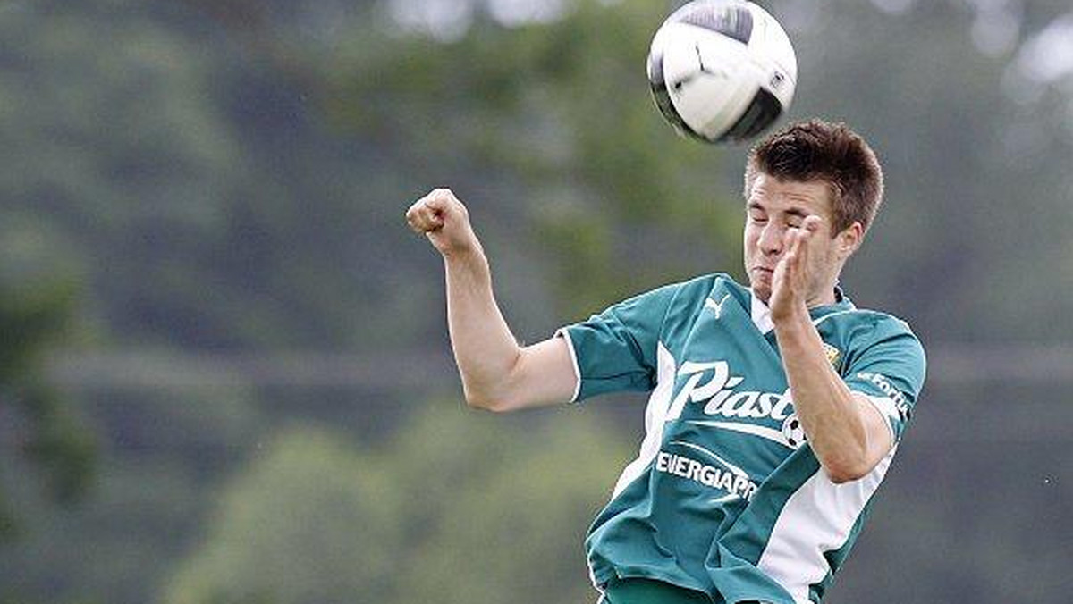 Rok Elsner został zawodnikiem Olimpii Grudziądz - ogłoszono na portalu klubu. 29-letni piłkarz podpisał kontrakt, który będzie obowiązywał do końca czerwca.