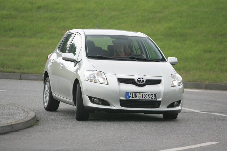 Toyota Auris - lata produkcji 2007-14