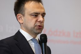 Minister finansów o podniesieniu VAT-u: jesteśmy w sytuacji prawie wojennej