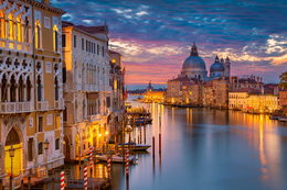 Wenecja zaczęła pobierać opłaty za wstęp do miasta. Ale to nie wszystko