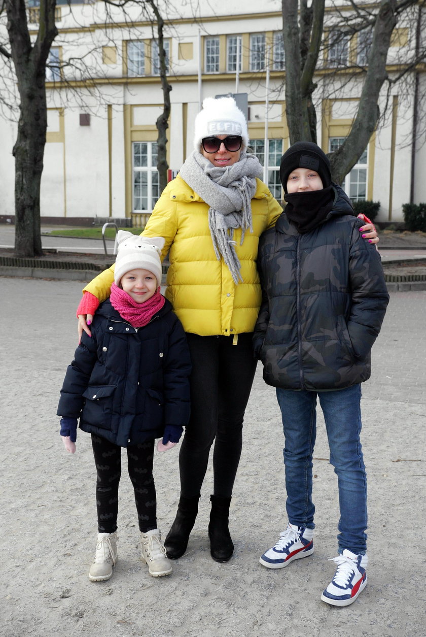 Agnieszka Puszkarska (38 l.), mama Ani (6 l.) i Wojciecha (11 l.)